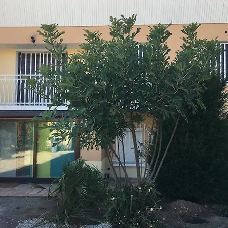 Irigny: Maison Calme A 10 Minutes De Lyon *